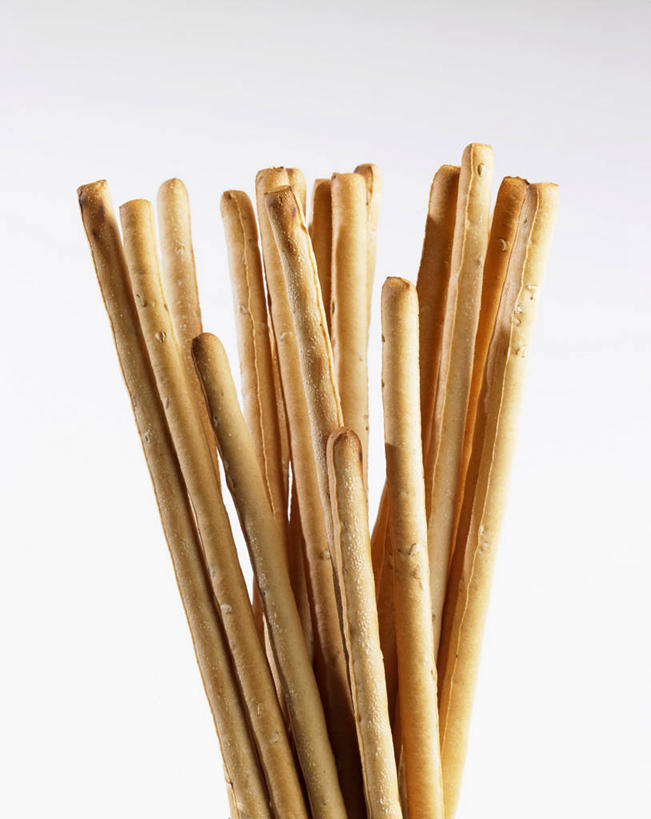 点心,面包,无人,竖图,室内,特写,白天,白色背景,正面,阴影,反射,影子,食品,面点,食物,糕点,摄影,影棚,彩图,影棚拍摄,拍摄,面包棒