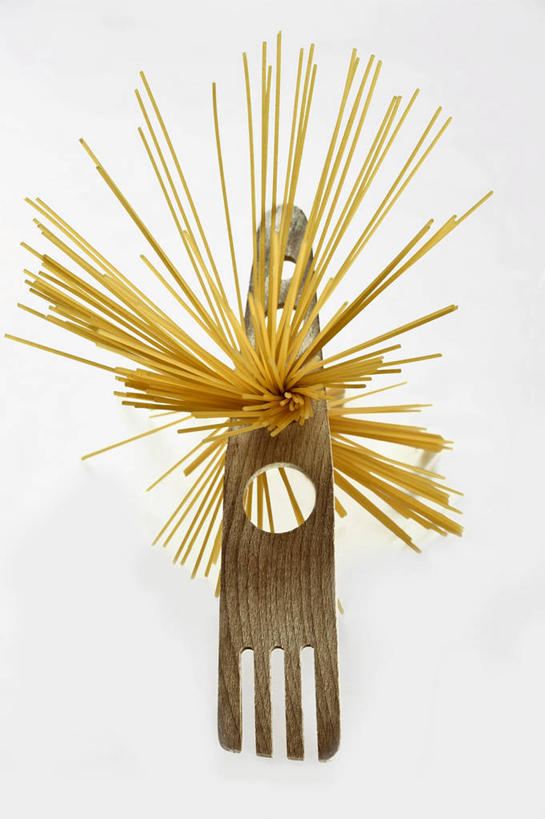 面食,面条,意大利面,无人,竖图,俯视,室内,特写,白天,白色背景,西餐,餐桌,桌子,许多,阴影,反射,影子,面,料理,食品,很多,食物,黄色,西式,摄影,影棚,餐台,彩图,高角度拍摄,影棚拍摄,拍摄