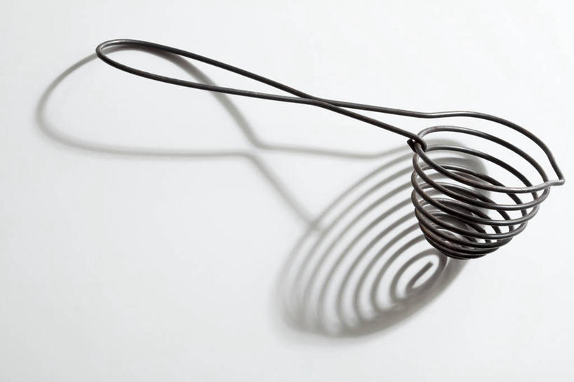 无人,横图,俯视,室内,特写,白天,白色背景,烹饪,餐桌,桌子,静物,厨具,金属制品,阴影,反射,金属,影子,一个,摄影,影棚,单个,餐台,烹饪用具,烹调用具,烹调,彩图,高角度拍摄,影棚拍摄,拍摄,蛋清分离器,分离器