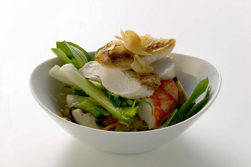 无人,横图,俯视,室内,特写,白天,白色背景,烹饪,餐桌,桌子,蔬菜,许多,阴影,新鲜,反射,影子,陶瓷,谷类,谷物,鸡肉,肉,虾,料理,食品,陶瓷制品,米,大米,菜肴,美食,肉类,大虾,食物,一个,白色,容器,碗,摄影,佳肴,有机食品,绿色食品,影棚,对虾,单个,餐台,储藏,储存,肉食,斑节虾,印度菜,印度料理,东方对虾,中国对虾,彩图,高角度拍摄,影棚拍摄,拍摄,贮存