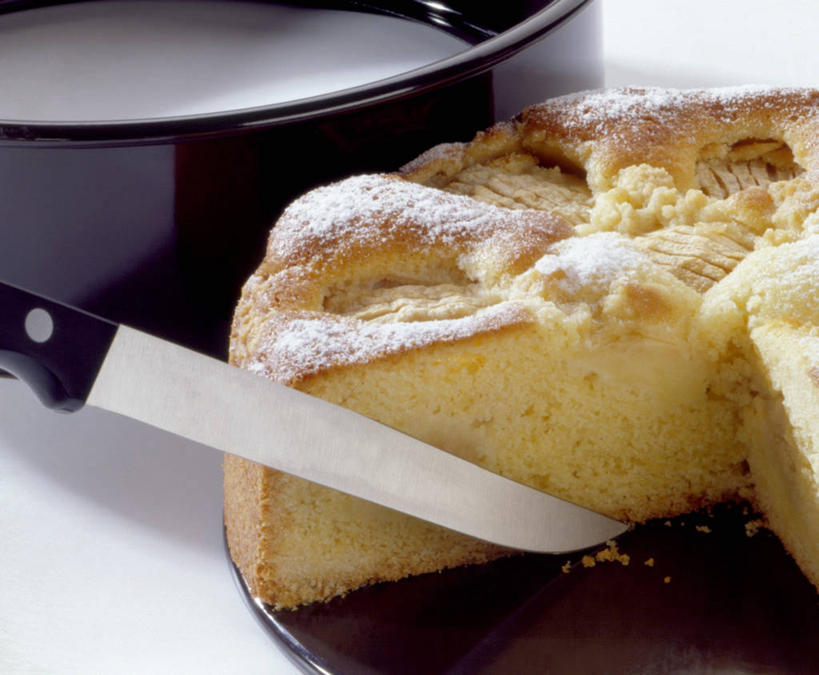 点心,无人,横图,俯视,室内,特写,白天,白色背景,烹饪,下午茶,餐桌,桌子,厨具,金属制品,阴影,反射,金属,工具,锅子,影子,食品,刀具,锅,食物,糕点,刀,摄影,影棚,餐台,锅具,水果刀,苹果蛋糕,烹饪用具,烹调用具,烹调,彩图,高角度拍摄,影棚拍摄,拍摄,蛋糕