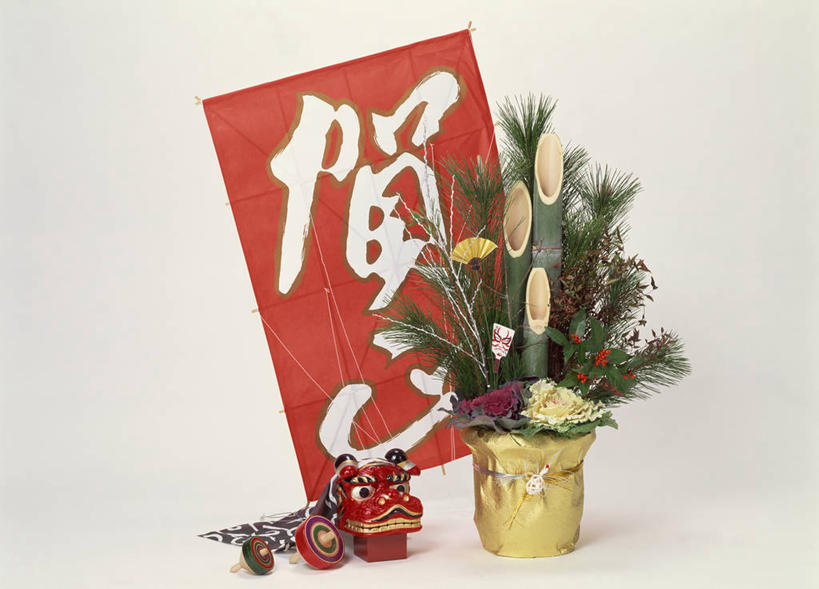 无人,横图,室内,特写,白天,正面,纯洁,竹子,阴影,灰色背景,日本文化,艺术,装饰,反射,日文,标志,面具,文字,影子,字符,文化,标识,传统,一个,红色,风筝,放风筝,摄影,影棚,单个,华丽,修饰,点缀,高雅,纸鸢,放鹞子,鹞,鹞子,鸢,木鸢,门松,日语,衬托,美观,雅致,雅观,长寿,奉献,质朴,正直,担当,竹,彩图,影棚拍摄,拍摄,能剧面具,能面,奋进,操守,四君子,岁寒三友,性坚,虚怀,虚心,善群,卓尔