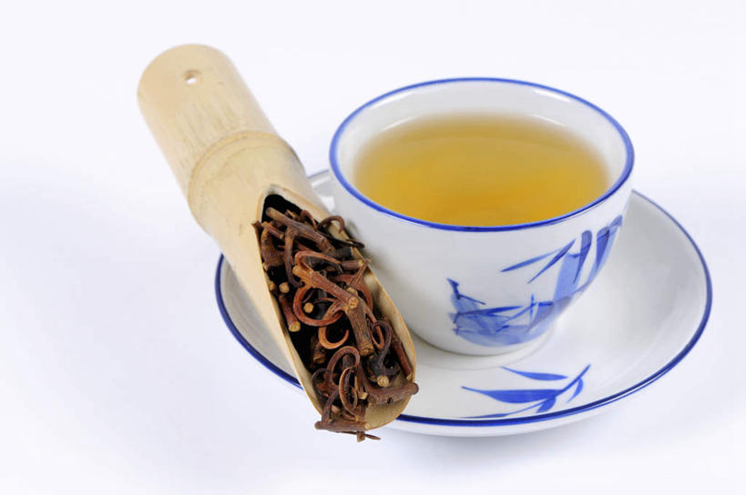 无人,横图,俯视,室内,特写,白天,白色背景,幸福,茶,桌面,桌子,餐具,阴影,反射,木制,碟子,盘,影子,勺子,茶叶,饮品,娱乐,一个,盘子,木制品,调羹,碟,汤匙,花茶,享受,休闲,温馨,放松,乐趣,保健,养生,摄影,影棚,单个,花草茶,舒适,香花茶,香片,熏花茶,彩图,高角度拍摄,影棚拍摄,拍摄