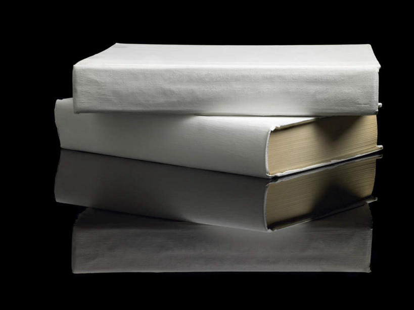 无人,横图,俯视,室内,特写,白天,桌面,桌子,静物,书籍,一堆,堆叠,堆积,黑色背景,木制,白色,木制品,摄影,影棚,两本,堆,书,图书,彩图,高角度拍摄,影棚拍摄,拍摄