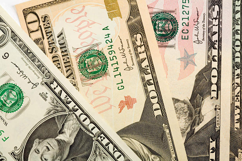 无人,横图,室内,特写,白天,正面,钱,美元,静物,一排,整齐,标志,钱币,数字,文字,字符,四张,美金,标识,排列,钞票,金融,纸币,阿拉伯数字,经济,队列,流通,纸钞,贸易,货币,现金,彩图