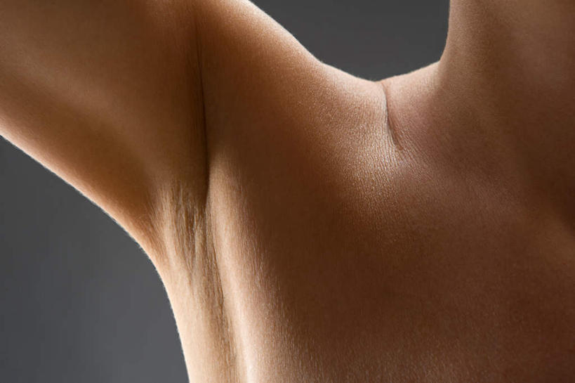 西方人,腋窝,一个人,站,横图,室内,特写,白天,正面,欧洲,欧洲人,仅一个年轻女性,仅一个女性,仅一个人,灰色背景,裸露,肩膀,站着,摄影,影棚,裸,年轻女性,女人,女性,白种人,站立,半身,彩图,影棚拍摄,拍摄