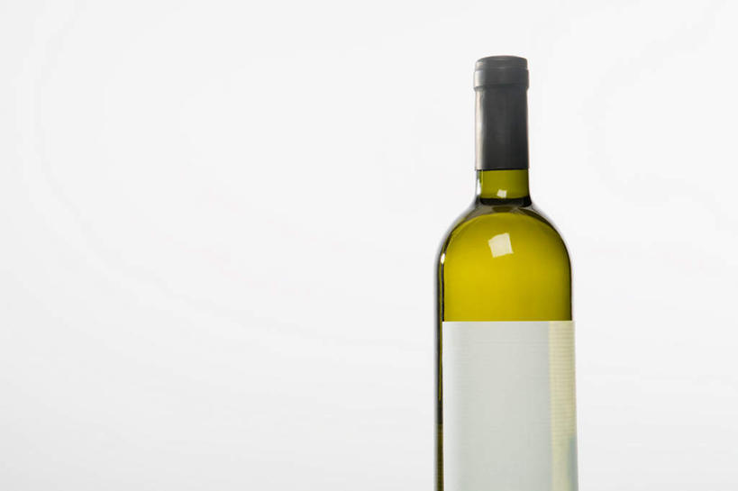 无人,横图,室内,特写,白天,白色背景,正面,静物,阴影,朦胧,模糊,反射,影子,红酒瓶,玻璃制品,酒瓶,一个,玻璃瓶,瓶子,摄影,影棚,单个,彩图,影棚拍摄,拍摄