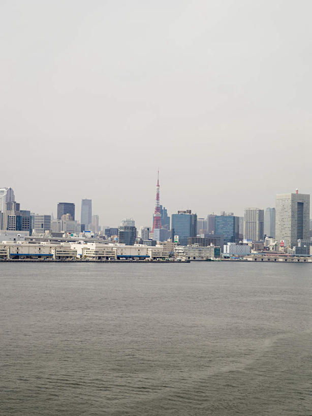 无人,高楼大厦,竖图,全景,室外,白天,正面,度假,办公楼,河流,美景,水,天际线,城市风光,城市,大厦,建筑,摩天大楼,写字楼,东京,日本,亚洲,阴影,光线,影子,河水,景观,水流,云,云朵,东京铁塔,云彩,娱乐,蓝色,白云,蓝天,天空,阳光,楼宇,天,享受,休闲,商务楼,景色,放松,晴朗,东京塔,东亚,本州,关东地方,本州岛,日本国,东京都,日本电波塔,晴空,彩图,大楼,高层建筑,高楼,摩天楼