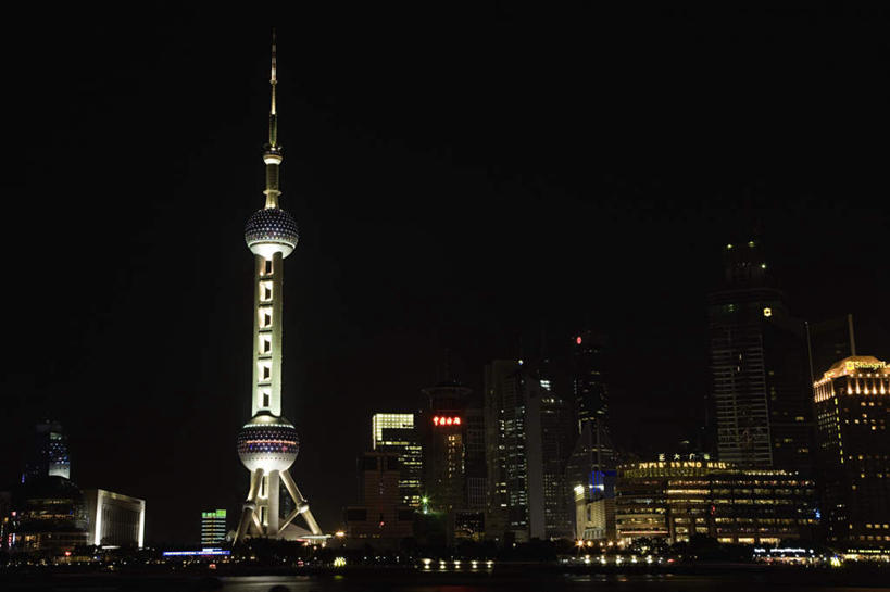 无人,高楼大厦,横图,全景,室外,夜晚,仰视,度假,美景,天际线,城市风光,城市,大厦,建筑,摩天大楼,夜景,上海,中国,亚洲,阴影,光线,影子,景观,灯光,娱乐,东方明珠,浦东,天空,天,享受,休闲,景色,放松,申,浦东新区,东亚,东方明珠广播电视塔,东方明珠电视塔,上海市,中华人民共和国,沪,华东地区,彩图,低角度拍摄,大楼,高层建筑,高楼,摩天楼
