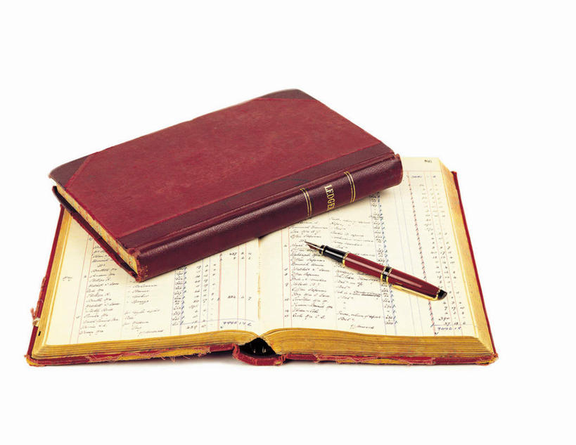 无人,横图,室内,特写,白天,白色背景,正面,静物,书籍,阴影,反射,笔,影子,办公用品,钢笔,文具,学习用品,摄影,影棚,两本,文具用品,一支,书,图书,彩图,影棚拍摄,拍摄