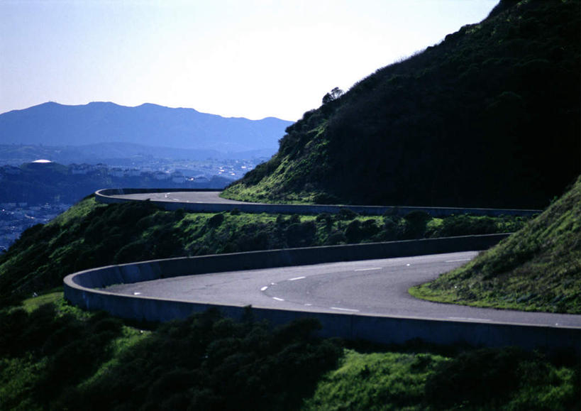 无人,横图,室外,白天,正面,旅游,度假,草地,美景,山,山脉,植物,道路,路,公路,法国,欧洲,弯曲,围绕,景观,山峰,交通,山峦,娱乐,草,树,树木,蓝色,绿色,蓝天,天空,自然,群山,天,享受,休闲,景色,放松,生长,成长,科西嘉,科西嘉岛,自然风光,法兰西共和国,法兰西第五共和国,科西嘉大区,马路,彩图