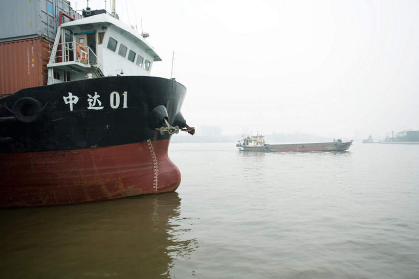 无人,码头,横图,室外,白天,正面,度假,河流,美景,水,城市风光,城市,港口,船,中国,亚洲,两条,河水,景观,水流,云,云朵,集装箱,云彩,娱乐,江面,白云,蓝天,天空,交通工具,天,享受,休闲,景色,放松,运输,舟,东亚,中华人民共和国,彩图,摆渡口,埠头,渡口,渡头,港湾,海港,货运码头,口岸,商港