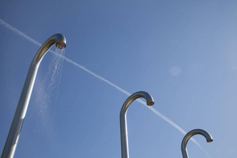 无人,横图,室外,特写,白天,仰视,美景,水,西班牙,欧洲,阴影,飞溅,溅,光线,水龙头,液体,影子,景观,水滴,开关,水珠,蓝色,蓝天,天空,阳光,自然,天,打开,景色,晴朗,阀门,开启,南欧,喷洒,自然风光,万里无云,马略卡岛,西班牙王国,水咀,巴利阿里群岛,马略卡,晴空,晴空万里,彩图,低角度拍摄