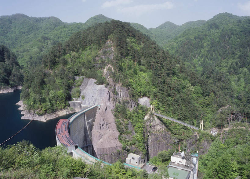 无人,横图,俯视,室外,白天,旅游,度假,美景,森林,山,山脉,树林,植物,日光,日本,亚洲,阴影,光线,隧道,影子,景观,山峰,云,云朵,轨道,铁轨,山峦,云彩,娱乐,水坝,水库,树,树木,蓝色,绿色,白云,蓝天,天空,阳光,自然,群山,天,享受,休闲,景色,放松,生长,成长,自然风光,东亚,混凝土结构,本州,关东地方,本州岛,日本国,栃木,栃木县,日光市,彩图,高角度拍摄