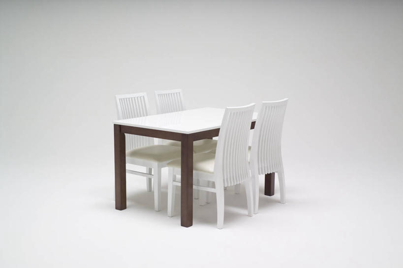 无人,横图,室内,白天,正面,餐桌,桌子,静物,椅子,阴影,灰色背景,反射,影子,木椅,四把,白色,摄影,影棚,餐台,彩图,影棚拍摄,拍摄