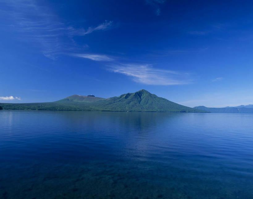 无人,公园,横图,室外,白天,正面,旅游,度假,湖,湖泊,美景,森林,山,山脉,树林,水,植物,北海道,日本,亚洲,阴影,波纹,光线,影子,湖面,景观,山峰,水流,水面,云,云朵,涟漪,山峦,云彩,娱乐,树,树木,蓝色,绿色,白云,倒影,蓝天,水纹,天空,阳光,自然,波浪,湖水,群山,天,享受,休闲,景色,放松,生长,晴朗,成长,倒映,自然风光,东亚,日本国,水晕,北海道地方,北海道岛,反照,支笏洞爷国立公园,晴空,彩图,千岁,石狩振兴局,石狩支厅,支笏湖,千岁市