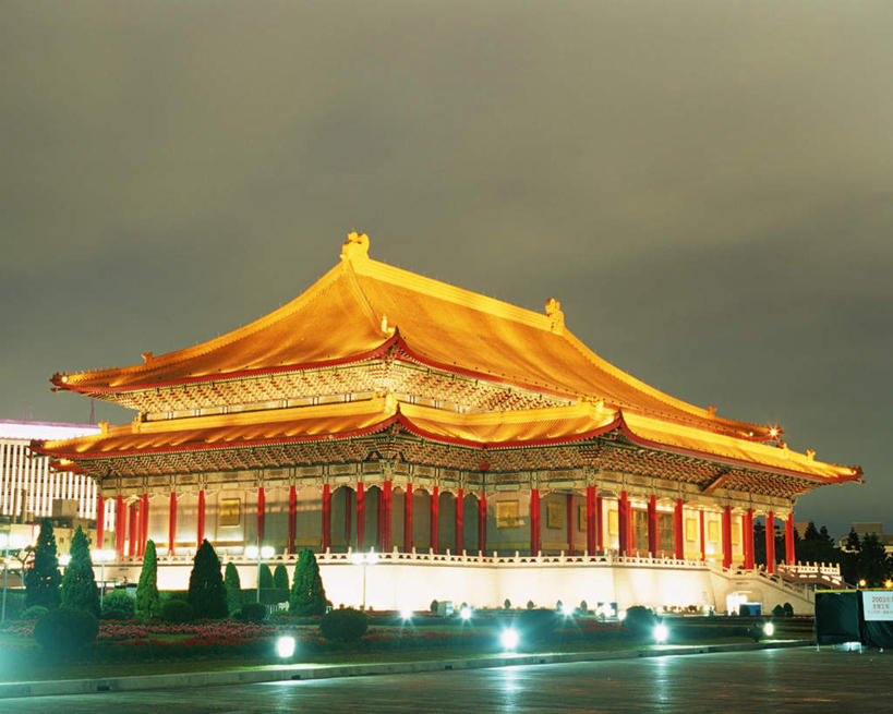 无人,横图,室外,白天,仰视,旅游,度假,草地,草坪,名胜古迹,植物,地标,台湾,中国,亚洲,遗迹,云,云朵,灯光,云彩,古迹,文物,娱乐,古建筑,草,树,树木,绿色,白云,天空,自然,天,享受,休闲,旅游胜地,放松,生长,晴朗,成长,蒋介石纪念堂,中正纪念堂,古文明,东亚,台北,港澳台,中华人民共和国,省会,台北市,台湾省,蒋公纪念堂,中正区,晴空,彩图,低角度拍摄,标志性建筑,台