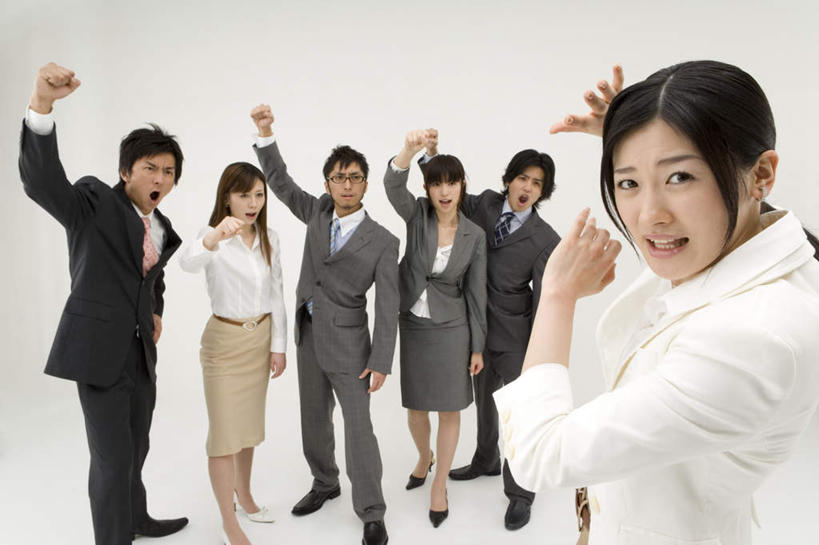 东方人,同事,商务人士,商务男性,商务女性,站,举,横图,室内,白天,白色背景,正面,衬衫,成功,合作,团队,集体,信心,竞争,亚洲,一排,对抗,握,套装,冲突,许多人,注视,黄种人,鼓励,队伍,排列,观察,加油,看,手势,托,握拳,站着,一群人,打气,握着,摄影,影棚,观看,后仰,察看,领导,喊叫,成就,队列,对立,关注,矛盾,鼓舞,商务装,合伙,领袖,工薪阶层,敌对,挫败,斗争,抗拒,抗衡,男人,男性,年轻男性,年轻女性,女人,女性,亚洲人,白领,上班族,举起,举手,举着,向上举,向上伸,向上托,站立,半身,彩图,影棚拍摄,衬衣,拍摄