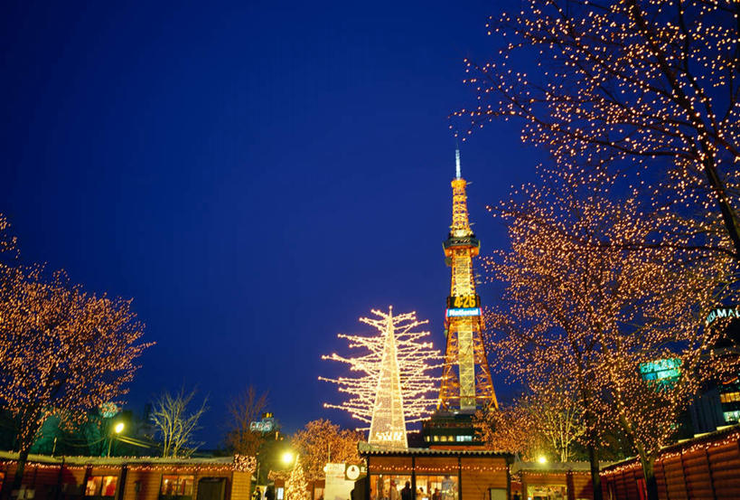 无人,横图,室外,白天,仰视,度假,美景,树林,植物,城市风光,城市,北海道,日本,亚洲,阴影,光线,影子,景观,云,云朵,塔,云彩,娱乐,树,树木,蓝色,绿色,白云,蓝天,天空,阳光,自然,天,享受,休闲,景色,放松,生长,晴朗,成长,电视塔,东亚,札幌,大通公园,日本国,北海道地方,北海道岛,县厅,札幌电视塔,札幌铁塔,晴空,彩图,低角度拍摄,札幌市