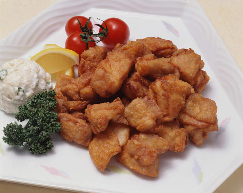 无人,横图,俯视,室内,特写,白天,烹饪,桌面,桌子,蔬菜,西红柿,餐具,阴影,新鲜,光线,木制,碟子,盘,影子,鸡肉,肉,日本料理,料理,食品,蘸料,菜肴,美食,肉类,食物,盘子,木制品,碟,日式料理,日式,摄影,佳肴,有机食品,绿色食品,影棚,肉食,樱桃番茄,圣女果,番茄,彩图,高角度拍摄,影棚拍摄,拍摄