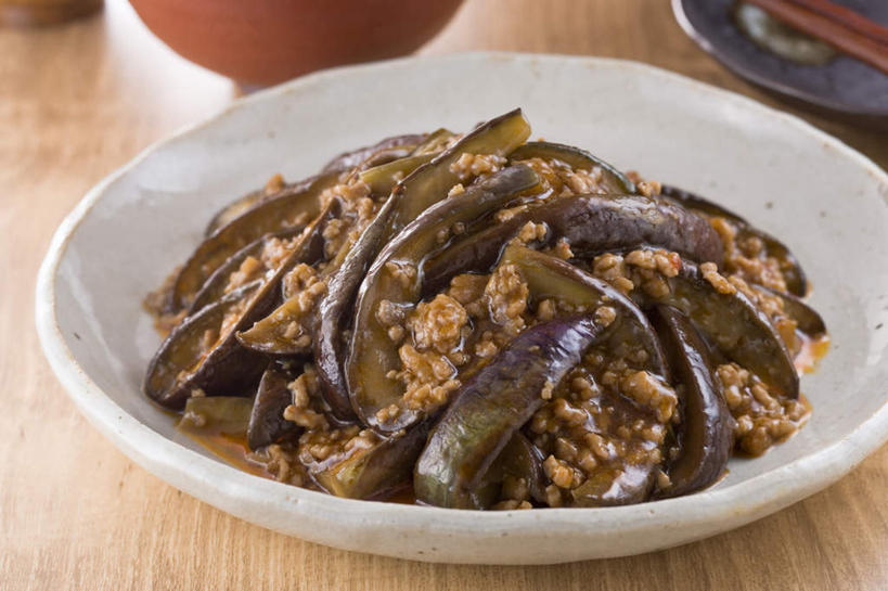 无人,横图,俯视,室内,特写,白天,烹饪,茄子,蔬菜,新鲜,肉,日本料理,牛肉,料理,食品,肉末,菜肴,美食,肉类,食物,日式料理,日式,摄影,佳肴,有机食品,绿色食品,影棚,肉食,落苏,酪酥,昆仑瓜,矮瓜,彩图,高角度拍摄,影棚拍摄,拍摄