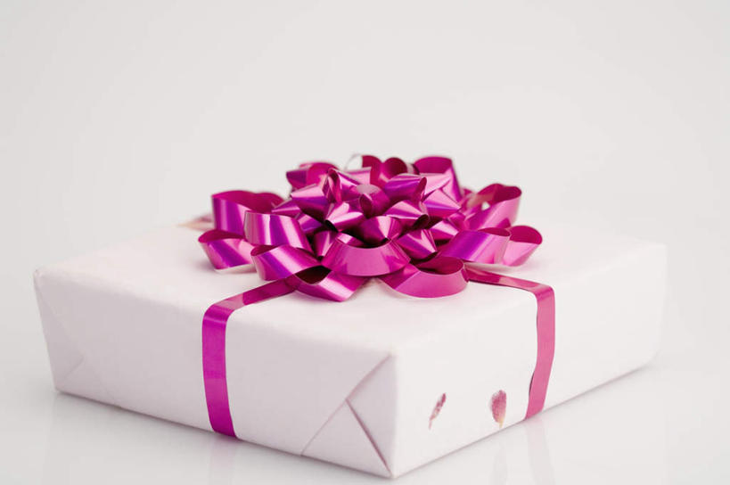 无人,横图,俯视,室内,特写,白天,白色背景,静物,礼盒,礼物,装饰,丝绸,丝带,纸盒,缎带,绸带,盒子,一个,包装盒,礼品盒,摄影,礼品,装饰花,影棚,单个,华丽,修饰,点缀,衬托,美观,雅致,雅观,彩图,高角度拍摄,影棚拍摄,拍摄