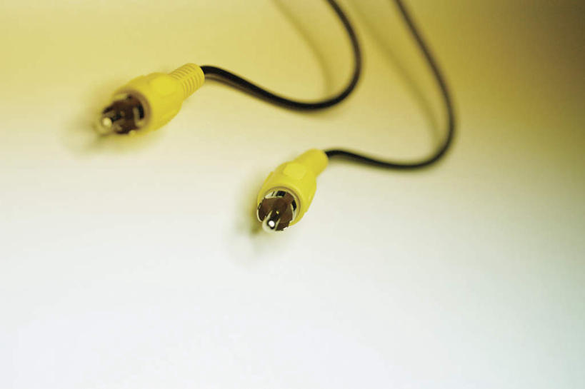 无人,横图,俯视,室内,特写,白天,通讯,数据,静物,两根,阴影,灰色背景,反射,传输,影子,摄影,影棚,音频线,线缆,彩图,高角度拍摄,影棚拍摄,拍摄,音频连接线