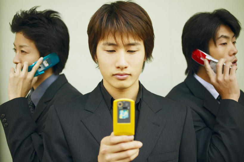 东方人,三个人,同事,商务人士,商务男性,站,打电话,横图,室内,白天,正面,衬衫,成功,合作,团队,集体,信心,电话,手机,亚洲,握,套装,拿,拿着,注视,黄种人,通讯设备,队伍,黄色,红色,绿色,观察,看,站着,握着,观看,察看,领导,成就,关注,商务装,合伙,领袖,工薪阶层,三部,交流,男人,男性,年轻男性,亚洲人,白领,上班族,沟通,通话,站立,半身,彩图,衬衣