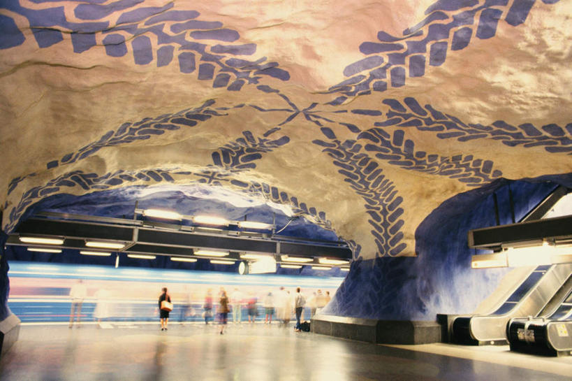 西方人,走,横图,室内,白天,正面,度假,美景,城市风光,城市,车站,瑞典,欧洲,欧洲人,行人,游客,游人,服装,朦胧,模糊,墙,景观,站台,首都,许多人,娱乐,月台,路人,旅客,墙壁,墙面,衣服,一群人,享受,休闲,景色,放松,服饰,衣着,斯堪的纳维亚,穿着,北欧,斯德哥尔摩,斯堪的那维亚,斯堪的那维亚半岛,斯堪的纳维亚半岛,首府,衣饰,瑞典王国,斯德哥尔摩省,过客,男人,男性,年轻男性,年轻女性,女人,女性,白种人,步行,散步,走路,彩图,全身