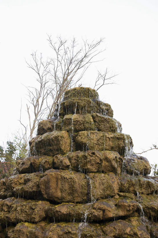 无人,竖图,室外,白天,仰视,旅游,度假,石头,美景,水,植物,喷泉,墨西哥,飞溅,溅,石子,液体,景观,水滴,文化,娱乐,水珠,树,树木,绿色,自然,品味,享受,休闲,景色,放松,生长,成长,北美,北美洲,喷洒,自然风光,美洲,水景,坎昆,金塔纳罗奥州,北亚美利加洲,亚美利加洲,美观,墨西哥合众国,仙人掌王国,金塔纳罗奥,设计,石块,岩石,彩图,低角度拍摄