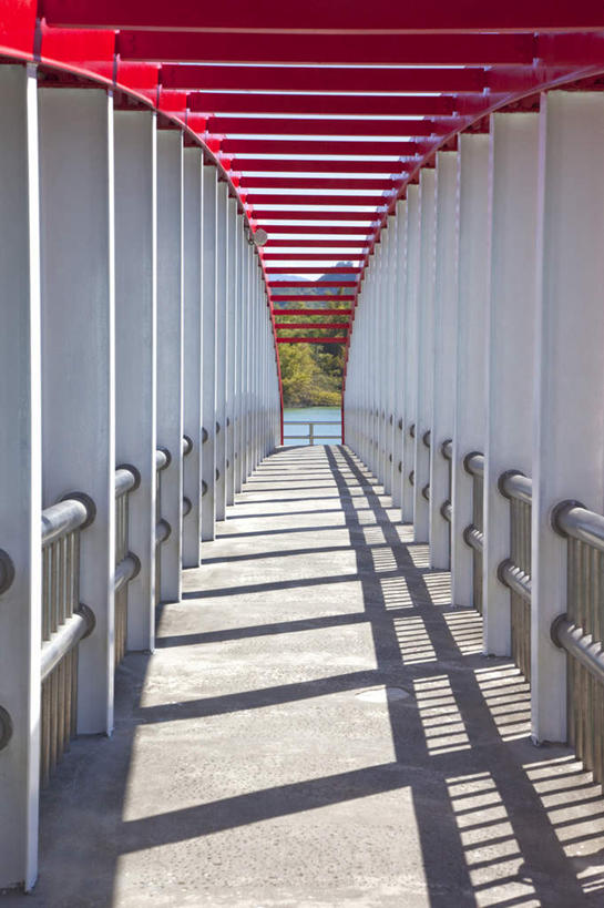 无人,竖图,室外,白天,正面,度假,灌溉,美景,城市风光,城市,建筑,台湾,中国,亚洲,一排,蓄水,阴影,整齐,光线,影子,柱子,景观,走道,走廊,过道,娱乐,建设,水坝,水库,排列,阳光,享受,休闲,发电,景色,放松,队列,东亚,坝,航运,台南市,港澳台,中华人民共和国,防洪,供水,水力发电,台湾省,台南,彩图,台