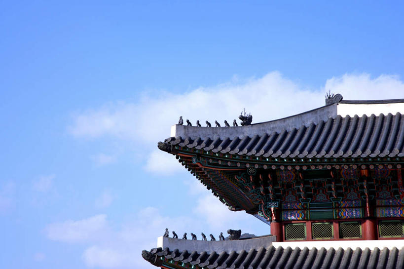 无人,家,宫殿,横图,室外,白天,仰视,旅游,度假,别墅,标志建筑,地标,建筑,景福宫,首尔,汉城,韩国,亚洲,阴影,光线,瓦片,影子,房屋,屋子,云,云朵,公寓,首都,云彩,瓦,娱乐,建设,洋房,楼房,住宅,蓝色,白云,蓝天,天空,阳光,天,享受,休闲,旅游胜地,放松,建造,晴朗,豪宅,东亚,屋瓦,大韩民国,首尔市,首尔特别市,特别市,北阙,王宫,晴空,彩图,低角度拍摄,房子