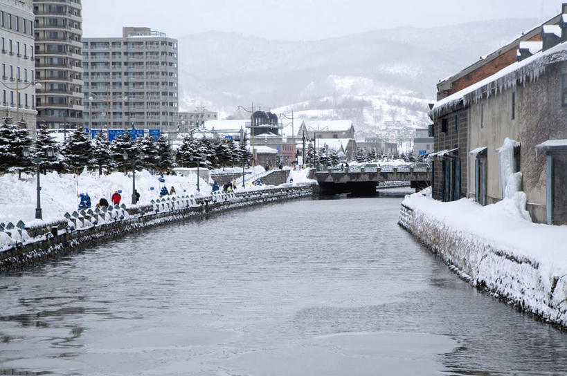 家,高楼大厦,横图,室外,白天,正面,度假,河流,美景,水,雪,植物,大雪,城市风光,城市,大厦,建筑,摩天大楼,北海道,日本,亚洲,房屋,墙,屋子,河水,积雪,景观,水流,雪景,冬季,冬天,公寓,娱乐,洋房,楼房,墙壁,墙面,住宅,树,树木,绿色,自然,享受,休闲,景色,放松,寒冷,生长,成长,东亚,日本国,北海道地方,北海道岛,小樽市,严寒,小樽运河,小樽,半身,彩图,房子,大楼,高层建筑,高楼,摩天楼