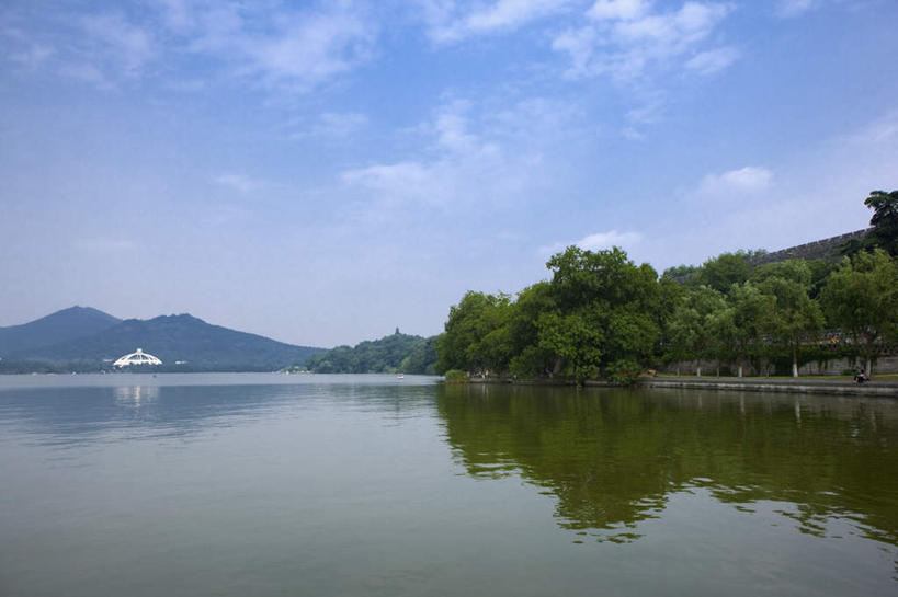 无人,横图,室外,白天,正面,旅游,度假,湖,湖泊,美景,山,山脉,树林,水,植物,南京,中国,亚洲,阴影,光线,影子,湖面,景观,山峰,水流,水面,云,云朵,山峦,云彩,娱乐,江苏,树,树木,蓝色,绿色,白云,蓝天,天空,阳光,自然,湖水,群山,天,享受,休闲,景色,放松,生长,晴朗,成长,玄武湖,自然风光,东亚,江苏省,南京市,中华人民共和国,华东地区,苏,省会,石头城,晴空,彩图,金陵明珠,桑泊