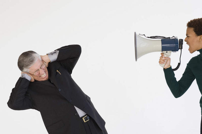 西方人,两个人,同事,商务人士,商务男性,商务女性,站,横图,室内,白天,白色背景,正面,衬衫,成功,合作,团队,集体,信心,欧洲,非洲,黑人,欧洲人,握,阴影,套装,反射,影子,领带,拿,拿着,注视,喇叭,队伍,一个,观察,看,站着,张嘴,握着,遮,遮掩,摄影,影棚,单个,观看,察看,领导,掩盖,遮挡,象征,庄重,成就,关注,呐喊,商务装,身份,合伙,领袖,张大嘴巴,工薪阶层,遮盖,正式,地位,掩饰,呼吁,叫嚣,男人,男性,年轻女性,女人,女性,中年男性,白种人,非洲人,白领,上班族,张开嘴,站立,半身,彩图,影棚拍摄,衬衣,拍摄