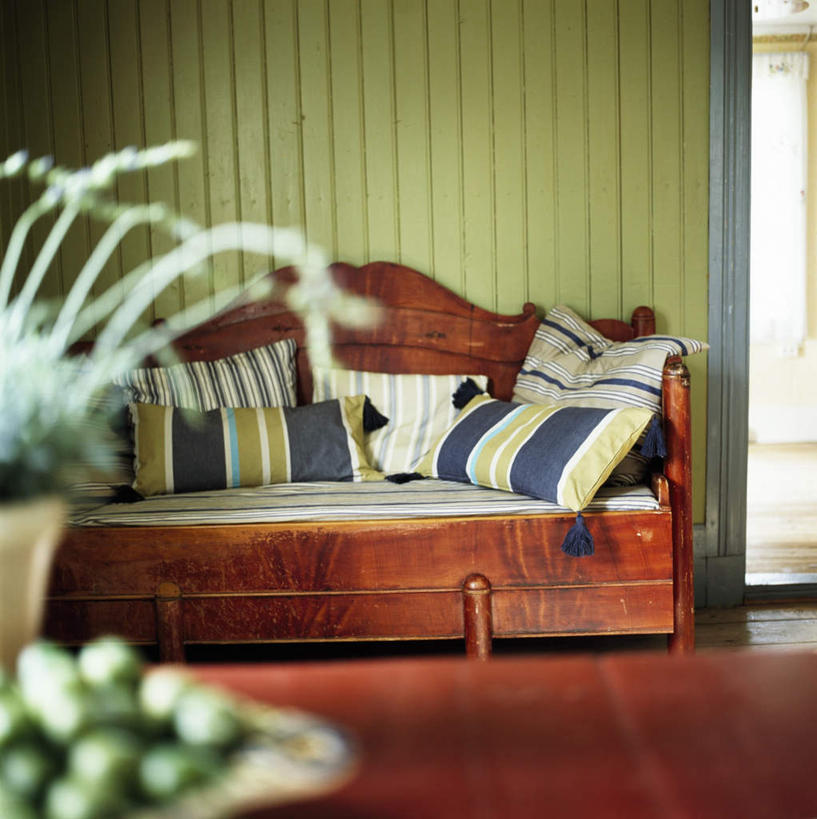 无人,家,竖图,室内,白天,正面,植物,别墅,餐桌,地板,家具,门,沙发,装修,桌子,建筑,欧式,装饰,盆栽,房屋,墙,屋子,公寓,盆景,地面,豪华,简约,建设,现代,装潢,洋房,楼房,木地板,墙壁,墙面,住宅,绿色,自然,门框,室内装潢,枕头,生长,成长,餐台,样板房,明亮,起居室,舒适,家居装潢,房屋设计,地中海风格,古典风格,简约风格,室内设计,简洁,宽敞,样板房装潢,设计,彩图,房子,皮沙发