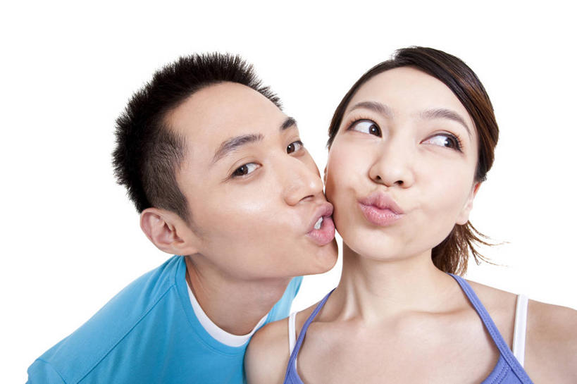 成年人,脸,头,脸颊,两个人,夫妻,横图,特写,留白,白色背景,正面,爱情,时尚,快乐,幸福,北京,中国,亚洲,浪漫,休闲装,肩膀,休闲,撅嘴,恩爱,放松,个性,活力,乐趣,恋人,摄影,影棚,生活方式,酷,享乐,摄影棚,东亚,异性恋,男人,男性,年轻男性,年轻女性,女人,女性,中国人,年轻人,头部,脸部,脸蛋,面部,夫妇,情侣,亲吻,彩图,影棚拍摄,爱,欢乐,拍摄,伴侣,挨着