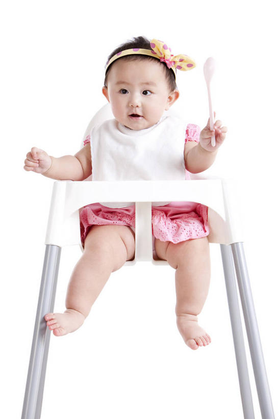 东方人,婴儿,儿童,一个人,坐,竖图,特写,留白,白色背景,正面,裙子,婴儿服装,快乐,幸福,纯洁,北京,中国,亚洲,仅一个人,小的,束发带,塑胶,围兜,拿着,休闲装,小孩,餐巾,汤匙,健康,赤脚,活力,可爱,乐趣,童年,童趣,摄影,活泼,影棚,生长,生活方式,婴儿用品,皮肤,保护,幽默,支撑,光滑,享乐,摄影棚,宝宝,肖像,婴儿座椅,童真,饥饿,东亚,纯真,烂漫,无邪,发展,柔和,细腻,平滑,口水巾,食饭兜,婴儿围脖,婴儿围兜,开端,无忧无虑,伶俐,天真,亚洲人,中国人,孩子,彩图,影棚拍摄,欢乐,拍摄,幼儿,弱点,好奇心,饿