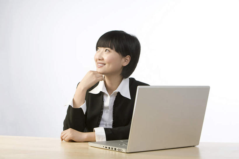 东方人,成年人,一个人,商务人士,商务女性,办公室,坐,笑,微笑,露齿笑,室内,正面,商务,幸福,成功,笔记本电脑,桌子,北京,亚洲,仅一个年轻女性,仅一个女性,仅一个人,敲打,套装,联系,输入,书桌,打字,向上看,职业,思考,想,希望,点击,敲击,便利,享乐,商务装,梦想,工薪阶层,渴望,无线电技术,按键,计算机,年轻女性,女人,女性,亚洲人,中国人,年轻人,白领,上班族,半身,彩图,影棚拍摄,办公室职员,了解