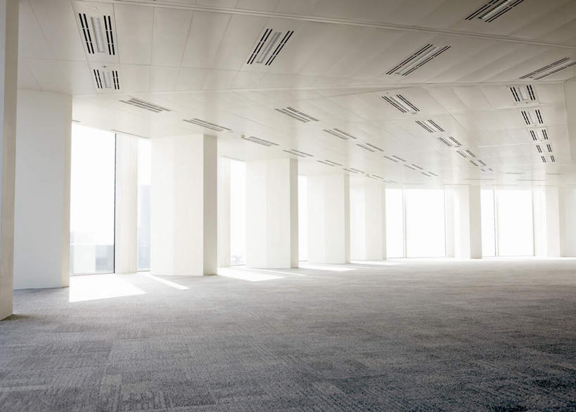 无人,高楼大厦,横图,室内,白天,正面,办公楼,窗户,落地窗,大厦,建筑,摩天大楼,写字楼,照明,一排,许多,阴影,整齐,反射,影子,走道,走廊,过道,灯光,顶灯,玻璃窗,灯,排列,灯具,楼宇,商务楼,照亮,照明设备,队列,彩图,大楼,高层建筑,高楼,摩天楼