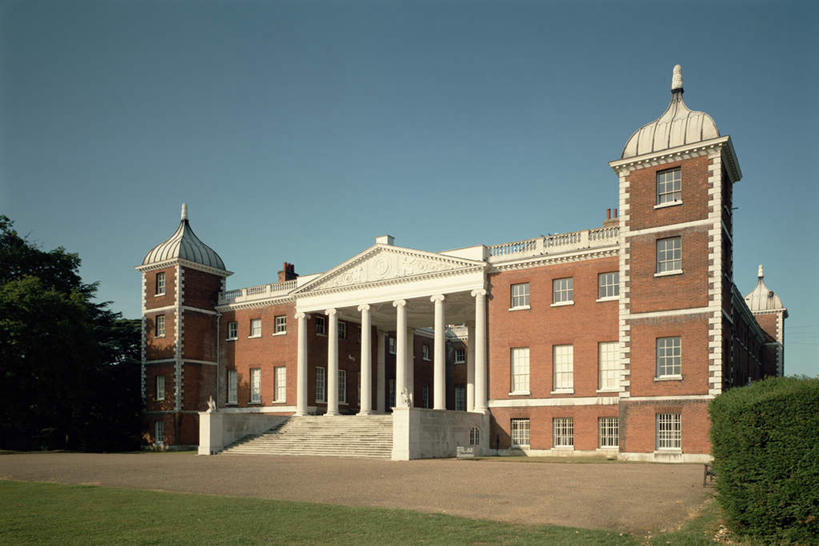 无人,家,栏杆,横图,室内,白天,正面,旅游,度假,绘画,草地,草坪,植物,别墅,窗户,楼梯,标志建筑,地标,建筑,油画,英国,欧洲,一排,阴影,艺术,整齐,光线,扶手,影子,柱子,房屋,阶梯,墙,屋子,公寓,古典,文化,娱乐,建设,洋房,护栏,楼房,英格兰,玻璃窗,墙壁,墙面,台阶,住宅,草,树,树木,排列,蓝色,绿色,蓝天,天空,阳光,自然,工艺品,天,品味,享受,休闲,旅游胜地,放松,生长,晴朗,成长,美术,高雅,西欧,队列,大不列颠,大不列颠及北爱尔兰联合王国,万里无云,美学,大不列颠联合王国,日不落英帝国,英吉利,米德尔塞克斯,晴空,晴空万里,彩图,房子