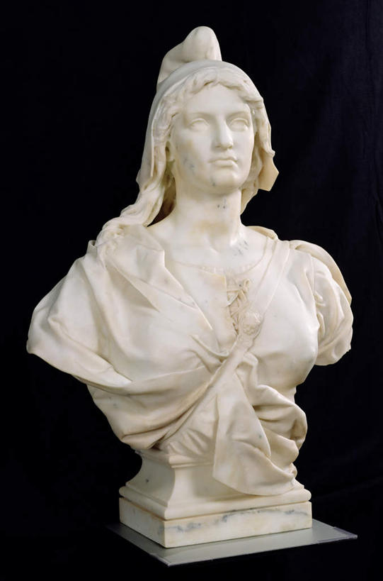 西方人,一个人,无人,竖图,室内,特写,白天,正面,绘画,静物,帽子,油画,雕塑,欧洲,欧洲人,仅一个年轻女性,仅一个女性,仅一个人,阴影,黑色背景,艺术,装饰,反射,雕刻,雕像,头盔,影子,古典,注视,文化,石雕,安全帽,工艺品,观察,看,品味,摄影,影棚,观看,纪念,美术,察看,高雅,关注,主题,陈列,功能,美学,一顶,袍子,年轻女性,女人,女性,白种人,半身,彩图,影棚拍摄,拍摄