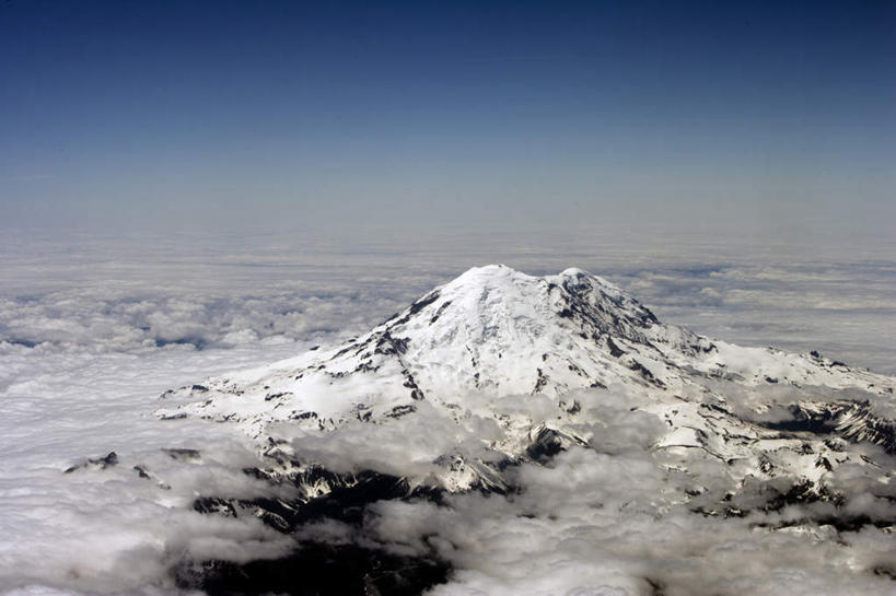 无人,横图,室外,白天,正面,旅游,度假,火山,石头,美景,山,雪,雪山,大雪,华盛顿,美国,阴影,光线,石子,影子,冰,积雪,景观,山峰,雪景,冬季,冬天,山峦,娱乐,蓝色,蓝天,天空,阳光,自然,天,享受,休闲,景色,放松,寒冷,冰冷,北美,北美洲,自然风光,美洲,华盛顿州,西雅图,雷尼尔山,雷尼尔山国家公园,瑞尼尔山国家公园,常绿之州,常青州,北亚美利加洲,亚美利加洲,严寒,冰凉,酷寒,凛冽,凛凛,极冷,绿宝石城,翡翠之城,雨城,常绿之城,阿拉斯加门户,女王之城,喷气机之城,常青城,瑞尼尔山,活火山,石块,岩石,彩图