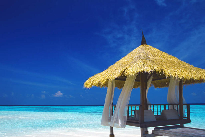 无人,家,栏杆,横图,室外,白天,正面,旅游,度假,海浪,海洋,美景,沙滩,马尔代夫,亚洲,阴影,光线,白纱,沙子,影子,房屋,屋顶,屋子,草屋,海岸,景观,浪花,水平线,云,云朵,围栏,辽阔,海平线,沙地,云彩,顶棚,娱乐,护栏,住宅,蓝色,白云,蓝天,天空,阳光,自然,海水,茅草屋,天,享受,休闲,广阔,景色,放松,晴朗,一望无际,自然风光,南亚,海景,马尔代夫共和国,无边无际,一马平川,大海,风浪,海,海水的波动,海滩,近岸浪,涌浪,晴空,彩图,房子,茅舍,茅屋,小屋,水天相接,水天一线