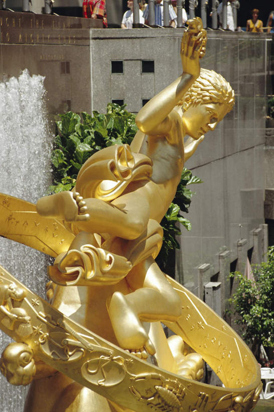 无人,家,高楼大厦,竖图,室外,白天,正面,度假,美景,水,植物,城市风光,城市,大厦,建筑,摩天大楼,喷泉,雕塑,纽约,美国,飞溅,艺术,装饰,溅,雕刻,雕像,液体,房屋,屋子,景观,水滴,公寓,曼哈顿,文化,娱乐,洋房,楼房,住宅,水珠,树,树木,绿色,自然,工艺品,品味,享受,休闲,金色,景色,放松,生长,成长,纪念,美术,北美,北美洲,富贵,喷洒,主题,美洲,水景,陈列,忠诚,纽约州,帝国之州,帝国州,功能,美学,北亚美利加洲,亚美利加洲,美观,富丽,名誉,荣华,洛克菲勒,洛克菲勒中心,洛克斐勒中心,设计,彩图,房子,大楼,高层建筑,高楼,摩天楼,曼哈顿岛