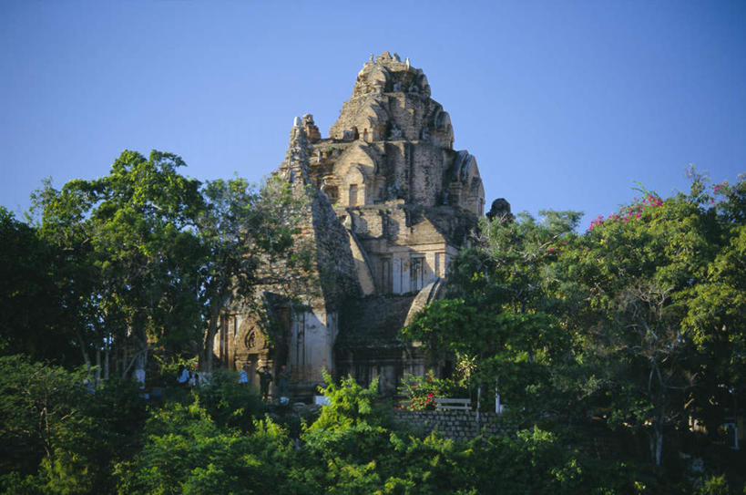 无人,横图,室外,白天,正面,旅游,度假,石头,美景,树林,植物,标志建筑,地标,建筑,越南,亚洲,阴影,光线,石子,影子,堡垒,城堡,墙,景观,娱乐,建设,废墟,墙壁,墙面,树,树木,蓝色,绿色,蓝天,天空,阳光,自然,天,享受,休闲,旅游胜地,景色,放松,东南亚,生长,晴朗,成长,要塞,自然风光,万里无云,首府,越南社会主义共和国,芽庄,设防,庆和省,石块,岩石,晴空,晴空万里,彩图