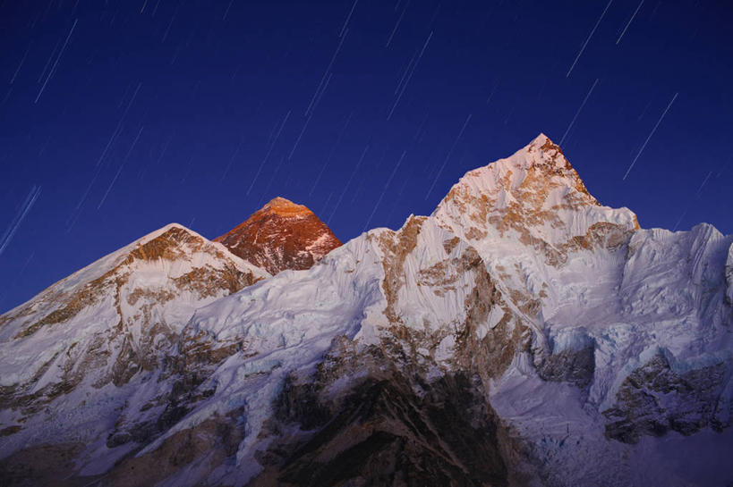 无人,横图,室外,夜晚,运动模糊,美景,山,雪,尼泊尔,亚洲,冰,景观,山顶,星星,自然,黄昏,景色,摄影,自然风光,喜马拉雅山脉,珠穆朗玛峰,珠穆朗玛峰国家公园,岩石,爬山,彩图,旅行,努子峰