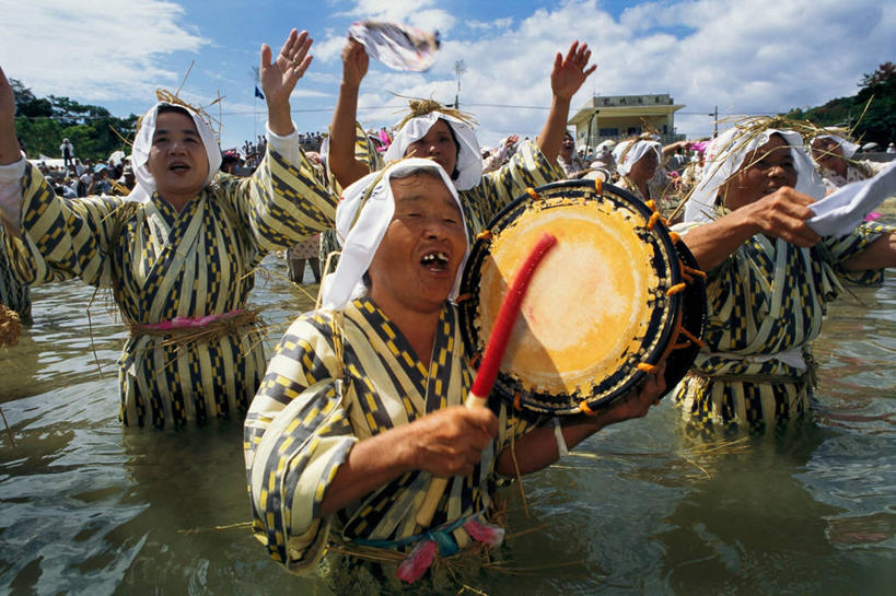 横图,团队,水,日本,欢呼,庆祝,日本文化,鼓,摄影,冲绳县,老年女性,女人,女性,彩图,传统文化