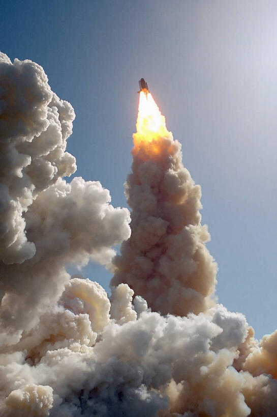 无人,竖图,室外,白天,美国,起飞,火焰,烟,摄影,北美,北美洲,美洲,航天飞机,挑战,哥伦比亚号,佛罗里达,佛罗里达州,佛州,阳光州,肯尼迪航天中心,北亚美利加洲,亚美利加洲,梅里特岛,能力,冒险,彩图,美利坚合众国,动机,空间探索