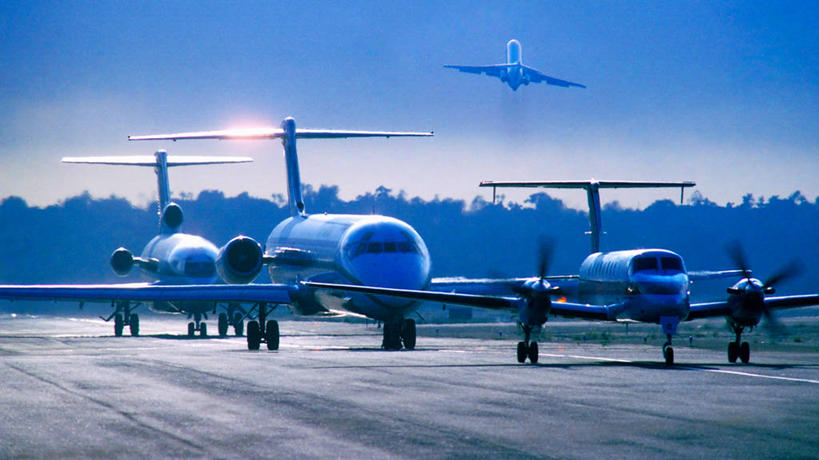 无人,机场,横图,室外,白天,飞机,美国,乘客,交通,航空,交通工具,运输,摄影,污染,飞行器,客机,加利福尼亚,载具,螺旋桨飞机,圣地牙哥市,彩图,旅行,波音727,交通堵塞,商务机